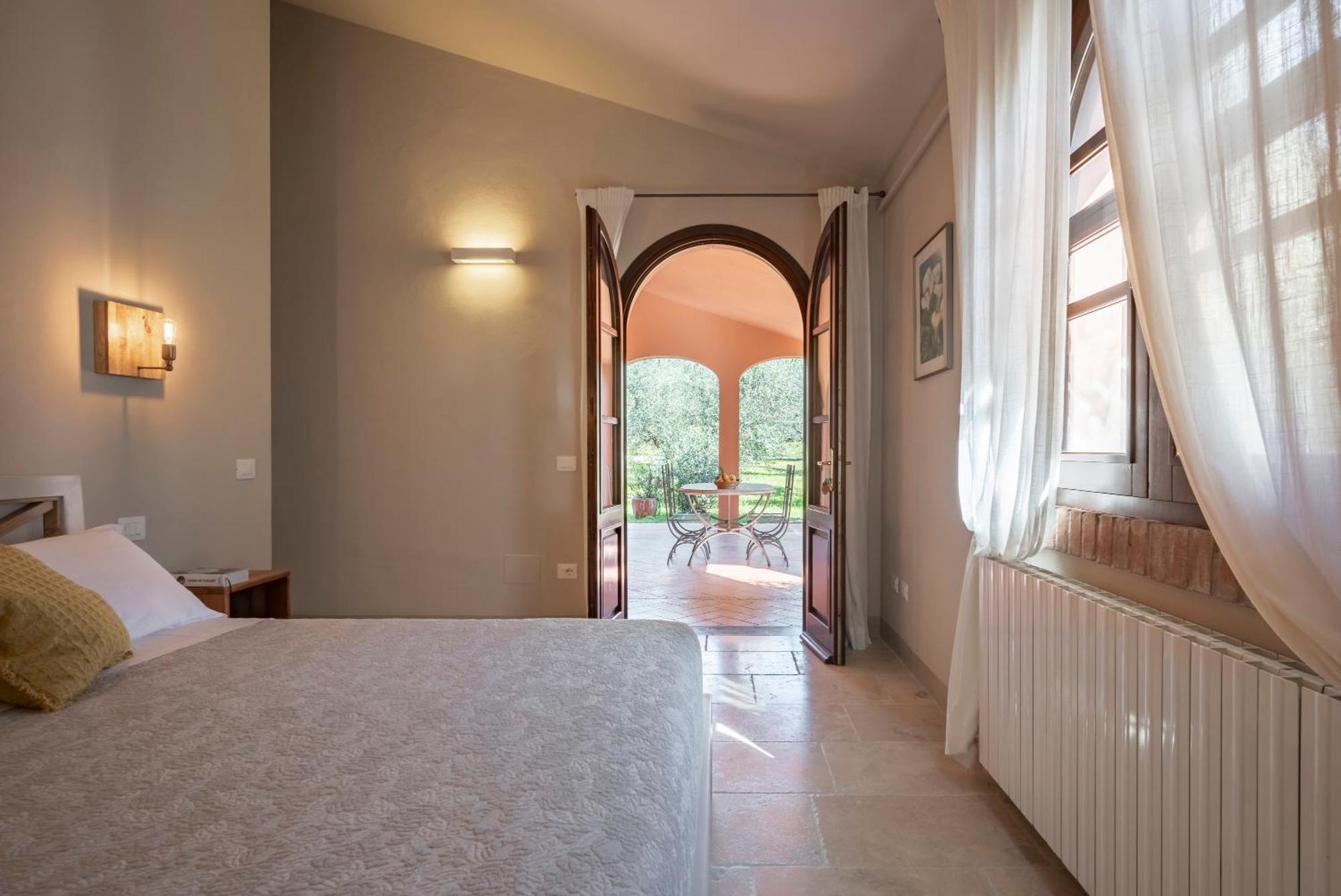 Agriturismo Tra Gli Ulivi, Chiappini Winery โบลเกริ ห้อง รูปภาพ