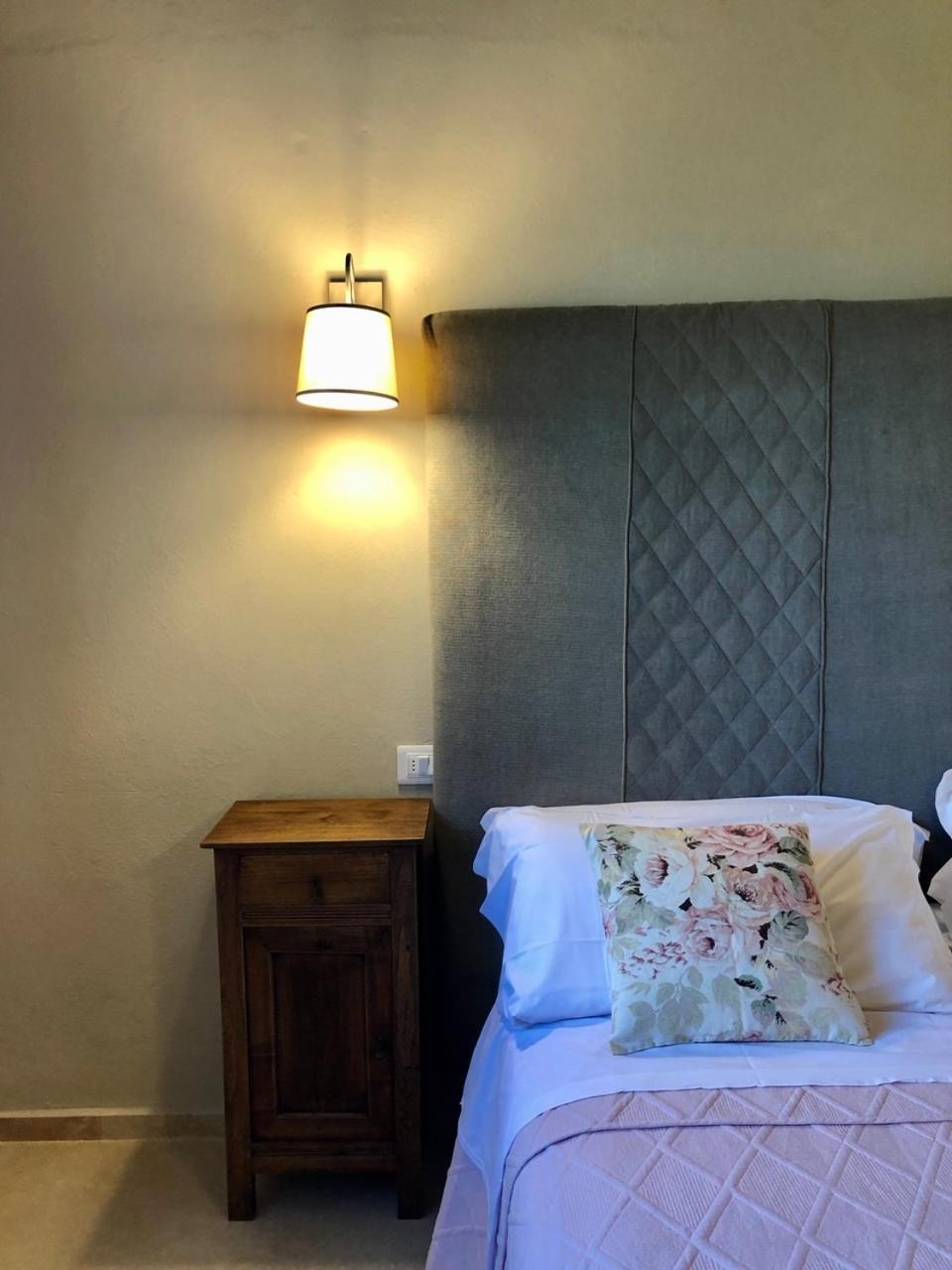 Agriturismo Tra Gli Ulivi, Chiappini Winery โบลเกริ ห้อง รูปภาพ
