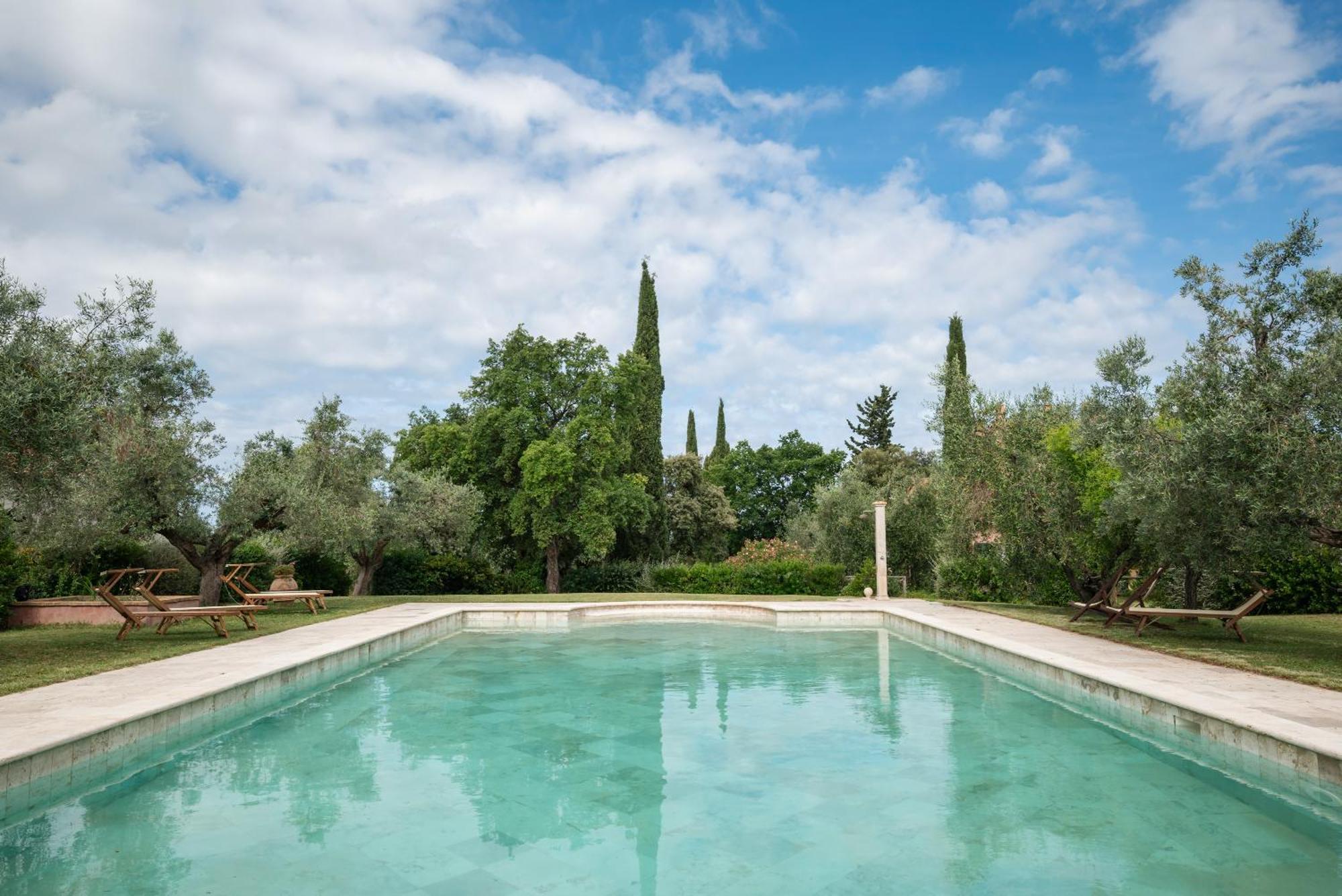 Agriturismo Tra Gli Ulivi, Chiappini Winery โบลเกริ ภายนอก รูปภาพ